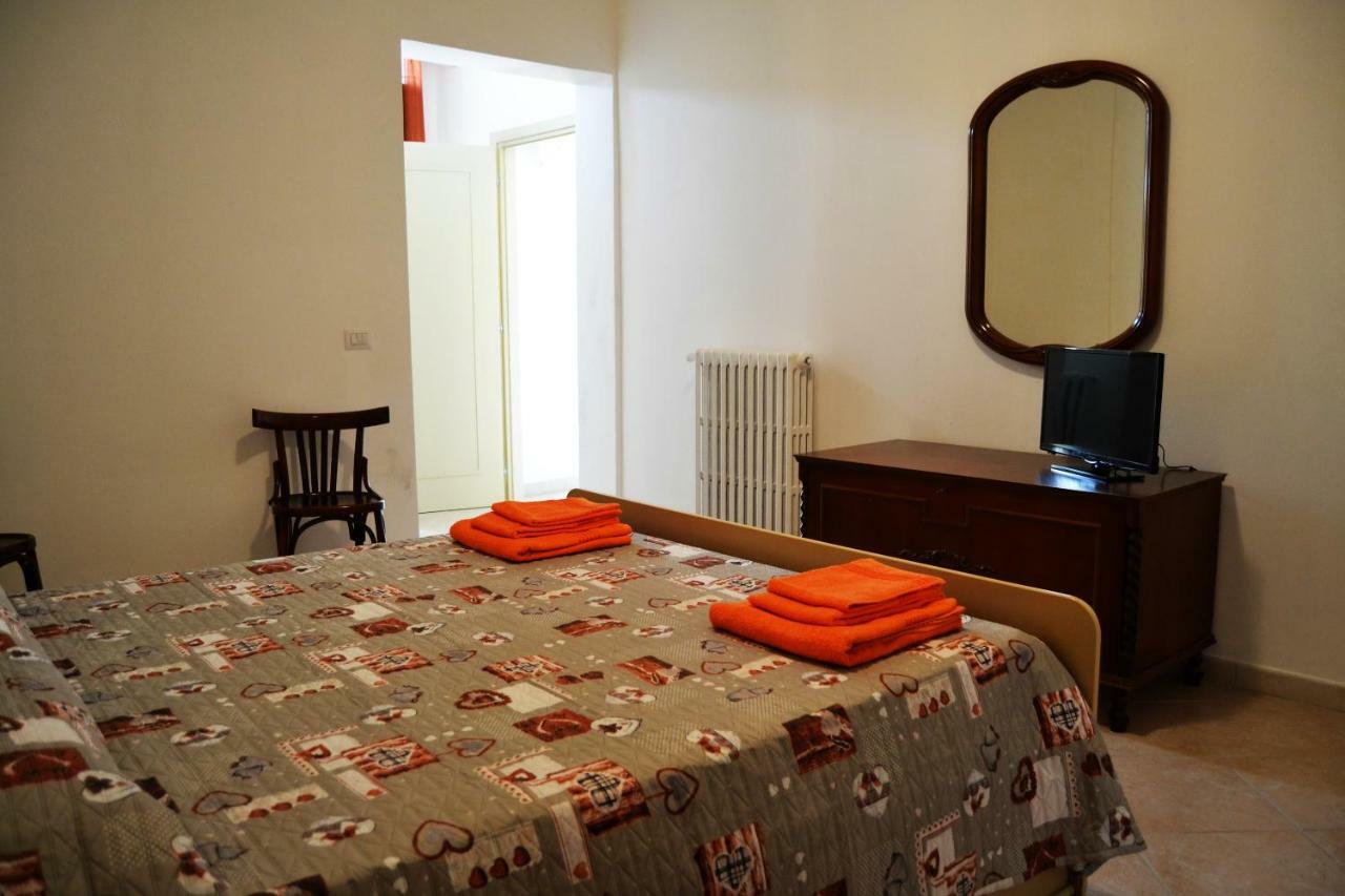 I Due Tesori Bed and Breakfast San Cesario di Lecce Exteriör bild